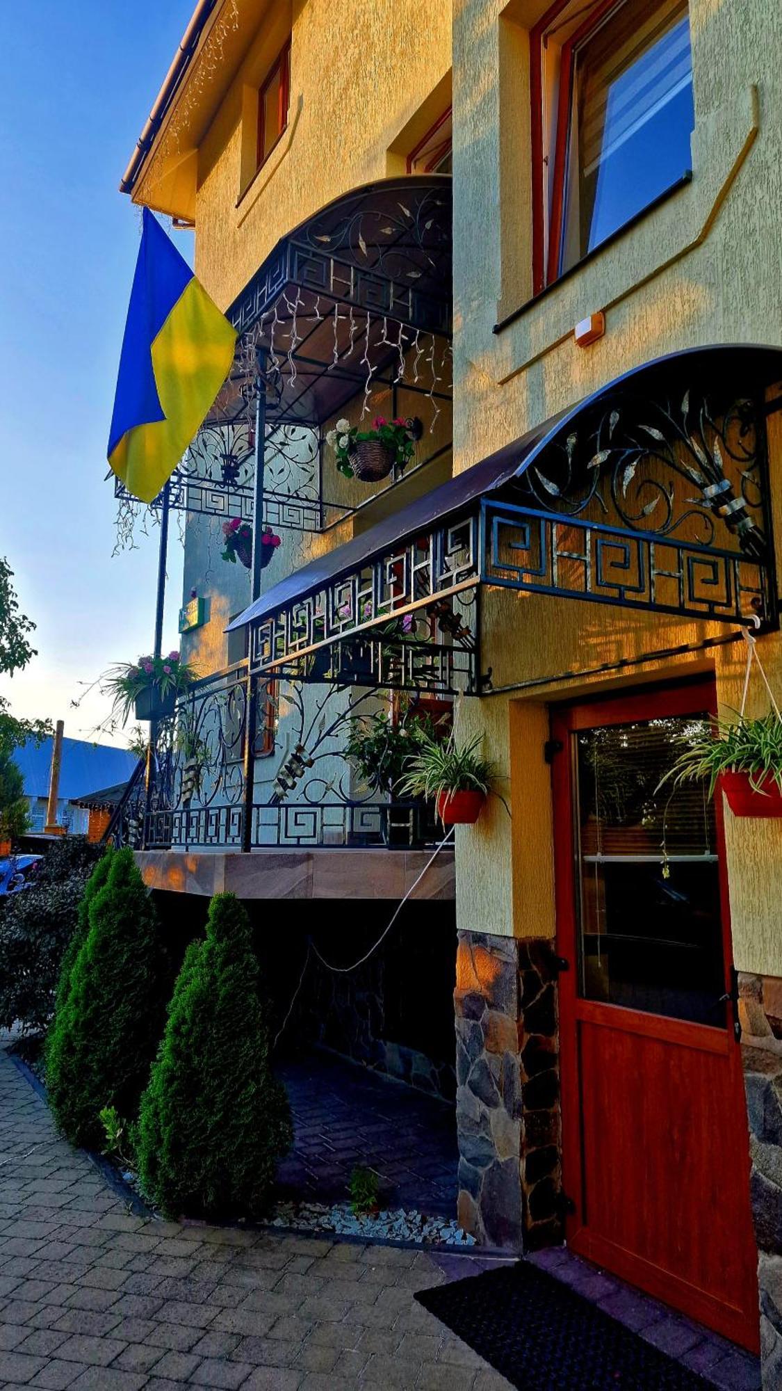 Hermes Resort Hotel With Medical Treatment Truskavets Exterior foto
