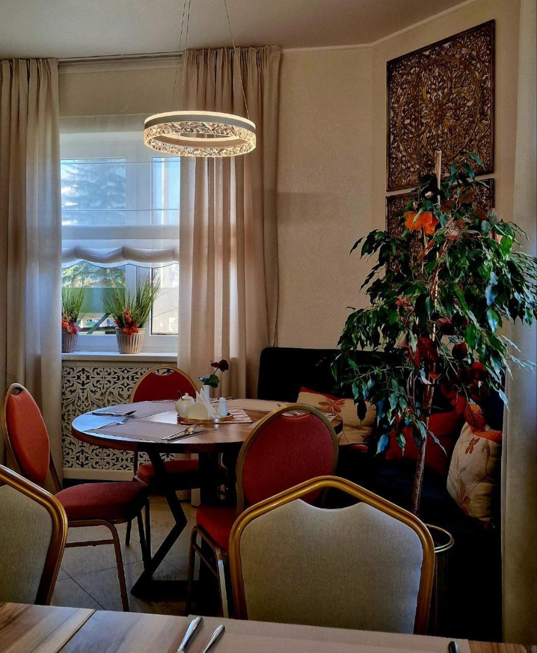 Hermes Resort Hotel With Medical Treatment Truskavets Exterior foto